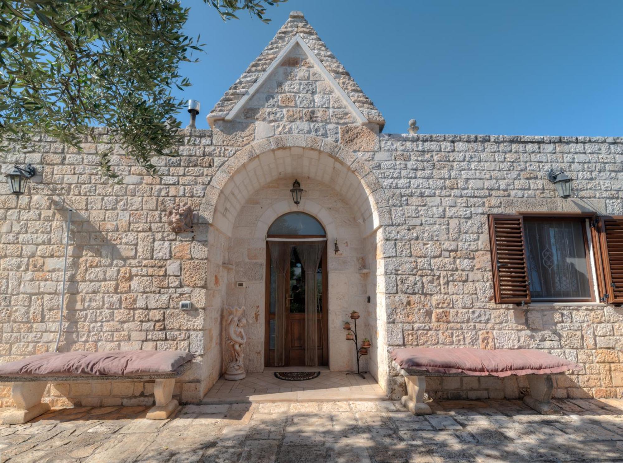 Trullo Paan By Typney Ostuni Exterior photo